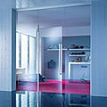 puerta abatible / de cristal / transparente - BEYOND