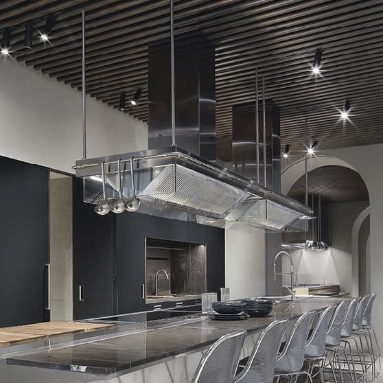 Campana extractora de isla - ARTUSI - Arclinea - con iluminación