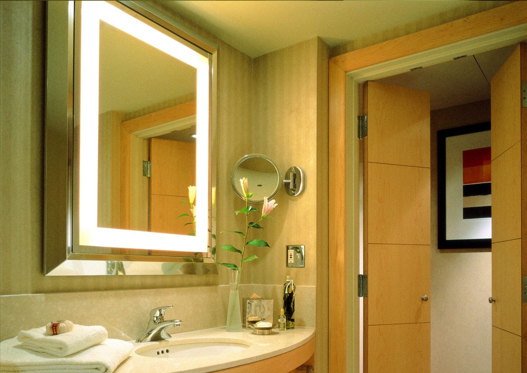 Espejo para baño de pared - BROADWAY : 1M0963 AB - MLE HOTEL LIGHTING