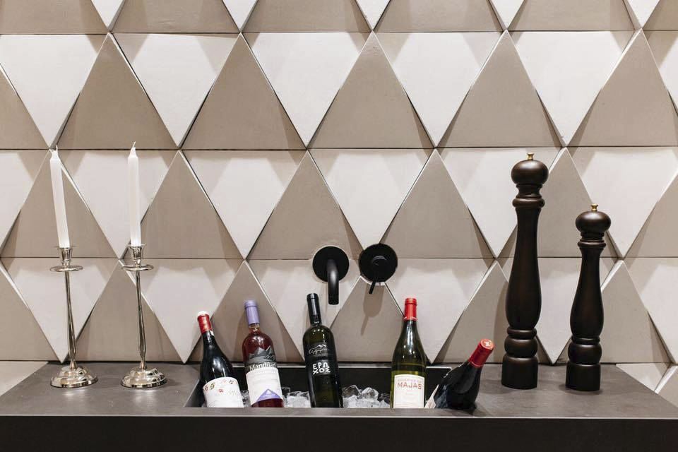 Baldosa de interior / de pared / de hormigón / con motivos geométricos