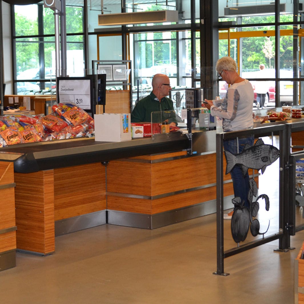 Caja de salida para comercio Gondella