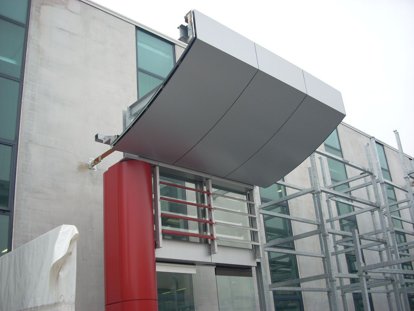 Marquesina de entrada - FOCCHI - para edificio comercial / de vidrio