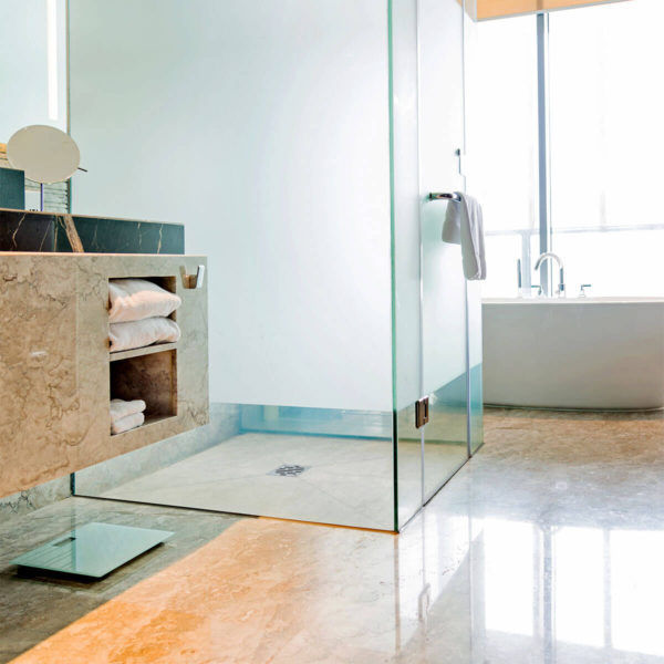 Plato de ducha cuadrado - JKB Group - con faldón alicatado / de