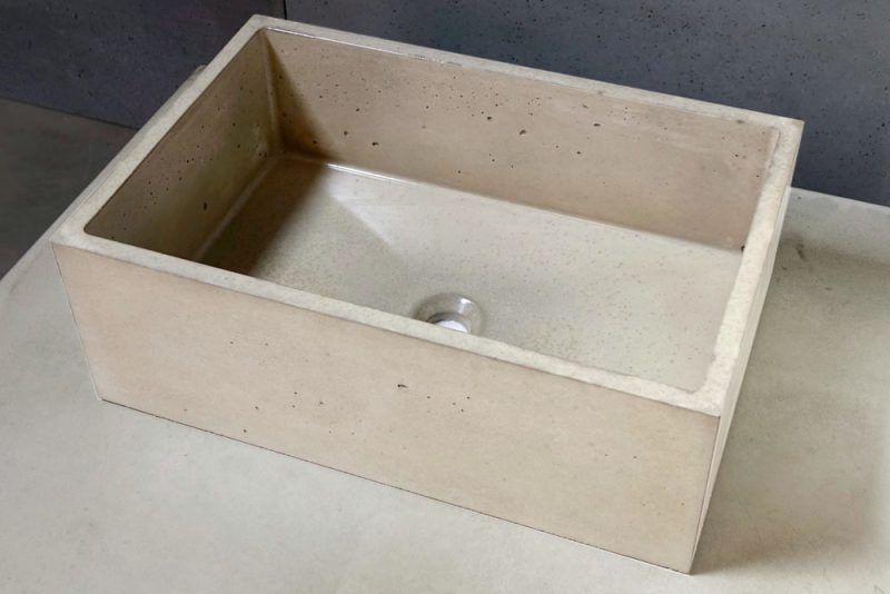 Lavabo sobre encimera - SENSE - Living Concrete Ltd - rectangular / de