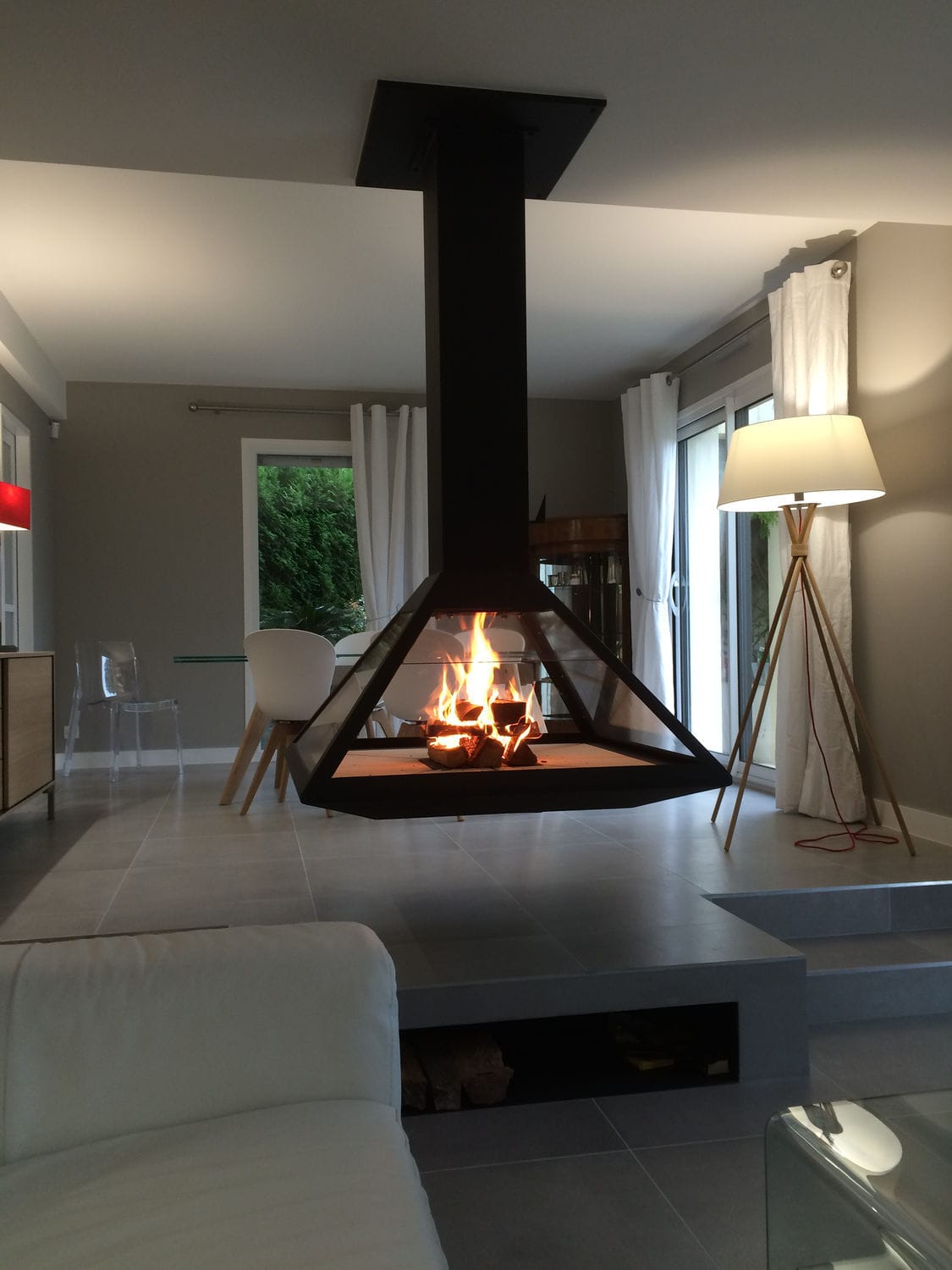 Chimenea de leña / contemporánea / hogar abierto / central - JAVEA - Vyrosa