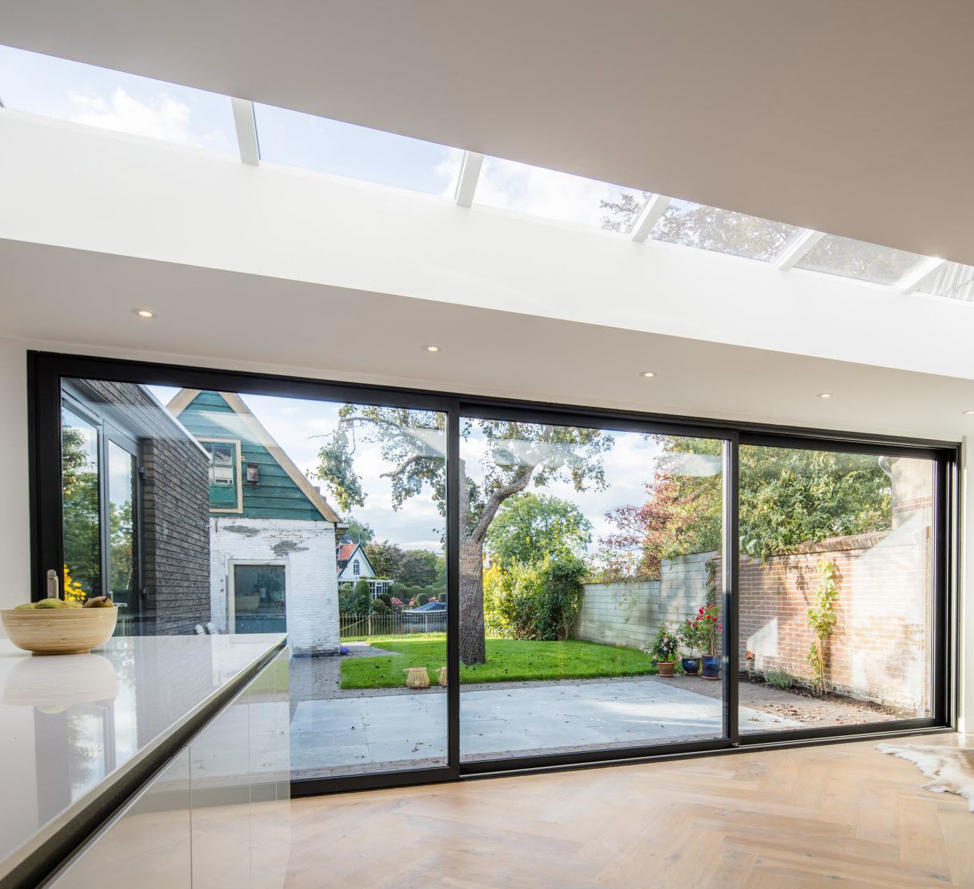 Ventanal corredero - ULTRAGLIDE MAX LIGHT - Aliplast - de aluminio