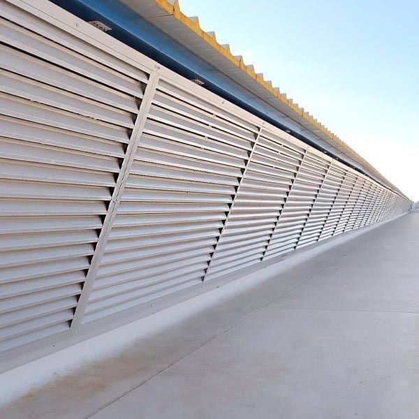 Rejilla de ventilación para fachada GRILLETAS Z TRANSFORMADOS Y ACCESORIOS DEL SUR, S.L