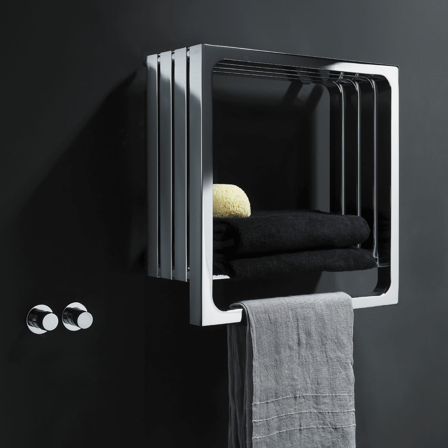 Radiador toallero de agua caliente - ELEMENTS: MONTECARLO - TUBES