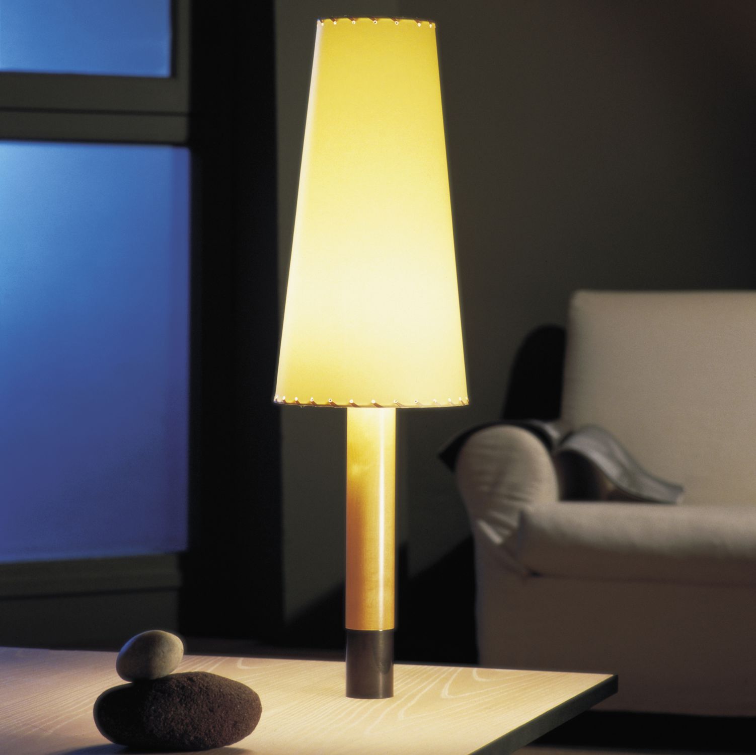 Lámpara de mesa - BÁSICA - Santa & Cole - contemporánea / de níquel