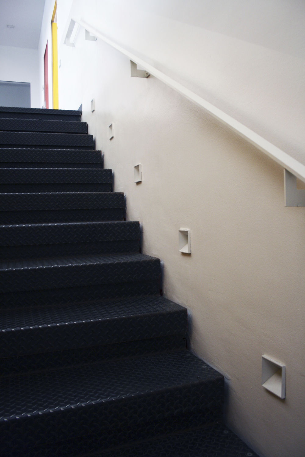 Revestimiento para peldaños de metal - STAIRCASE COATING - Planium - de