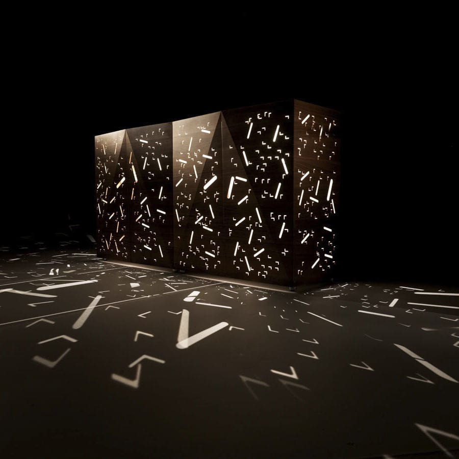 Aparador contemporáneo - RIDDLED FRONT - HORM - de madera