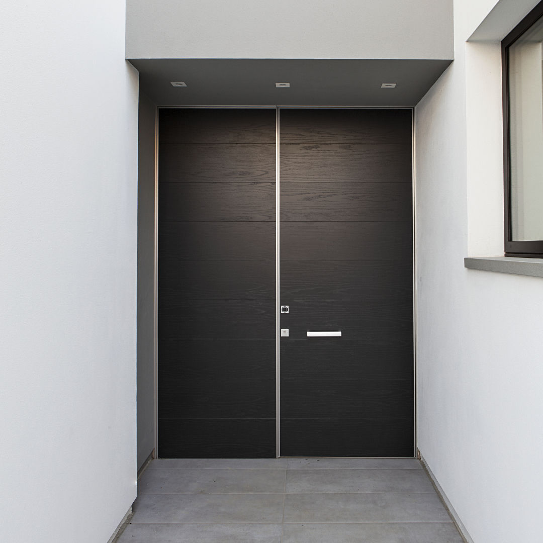 Puerta de entrada - TEKNO - Oikos Venezia - de madera / de vidrio / de