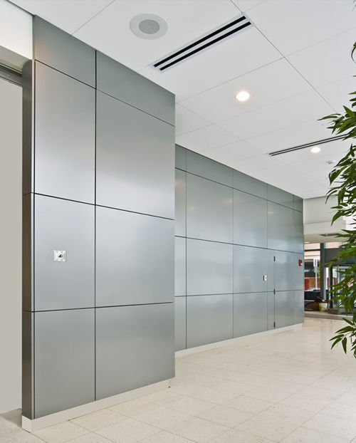 Revestimiento de pared de metal / para el sector servicios / liso / de