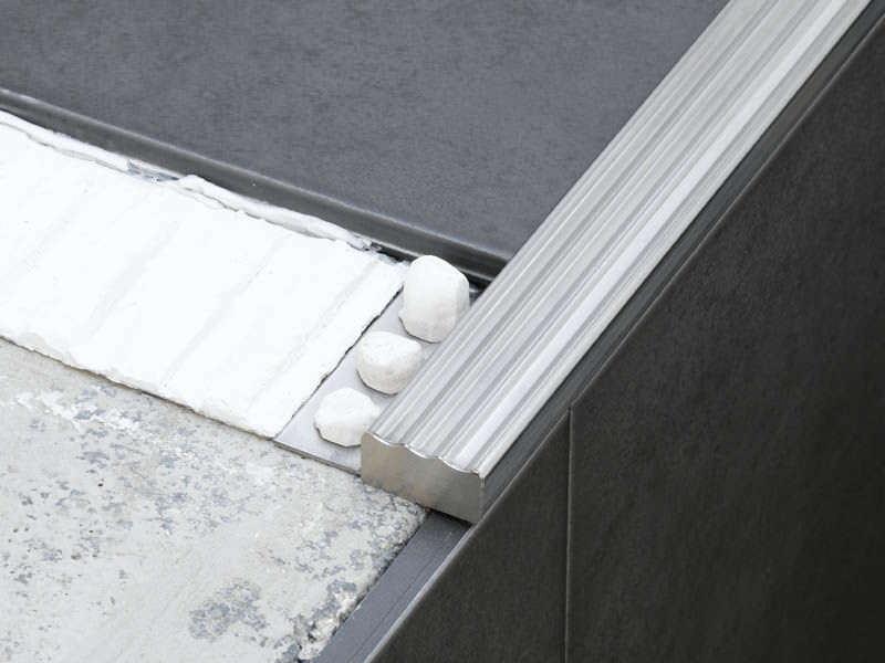 Mamperlán de acero inoxidable - NOVOPELDAÑO® 4 ACERO INOX. - EMAC