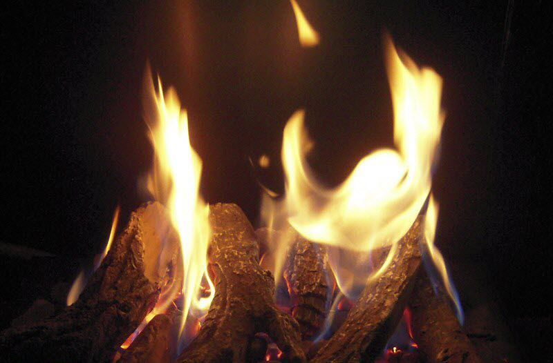 Chimenea insertable de gas / con mando a distancia / efecto llama
