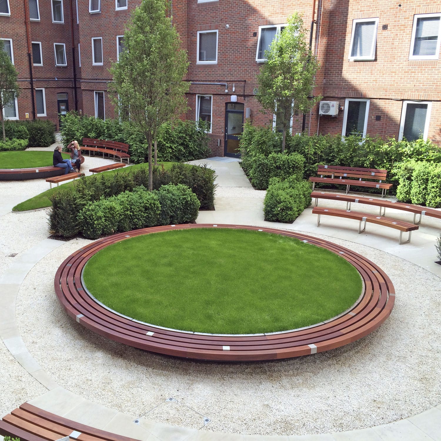 Banco de jardín - GUY’S & ST THOMAS’, LONDON - Factory Street Furniture