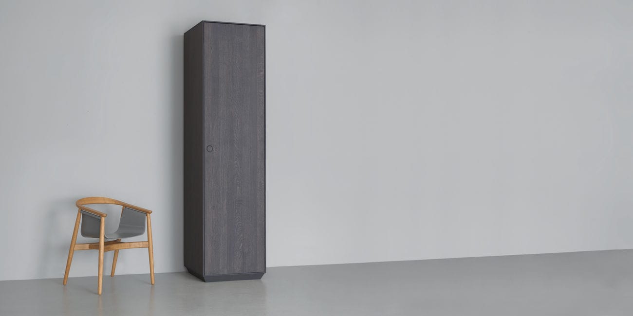 Armario contemporáneo - KIN TALL - ZEITRAUM - de madera / con puertas