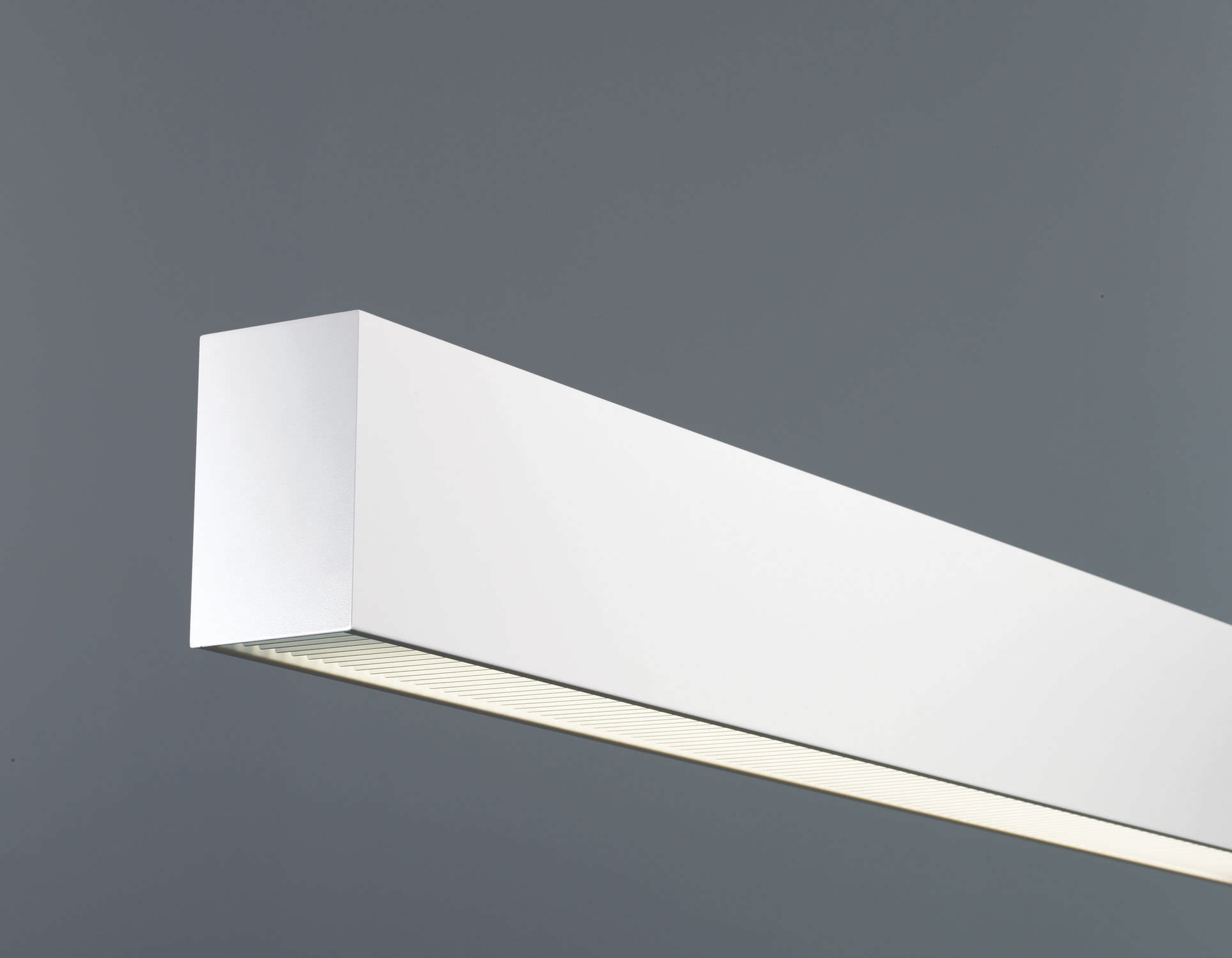 Luminaria empotrable de pared / fluorescente / lineal / de acero MOD
