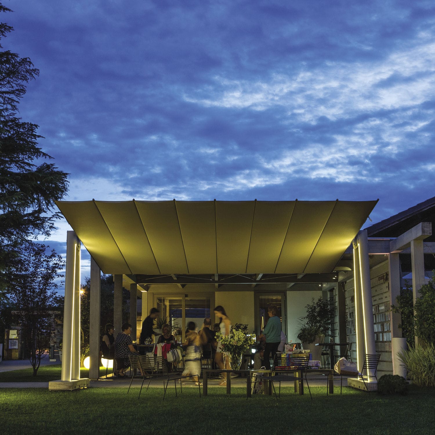 Sombrilla para restaurante - FLEXY XL - FIM - para bar / de tejido / de