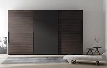 Armario contemporáneo / de madera / con...