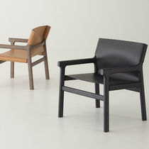 Sillón contemporáneo / de cuero / de nogal...