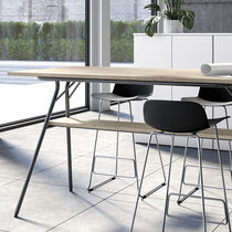 Mesa alta contemporánea / de madera / con...