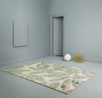 Alfombra contemporánea / con motivos de...