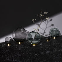 Florero contemporáneo / de vidrio / de loza