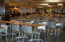 Mesa contemporánea / de madera / para restaurante
