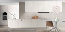 Cocina contemporánea / de madera / lacada...