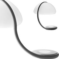 Lámpara de mesa / de metal / de metacrilato...