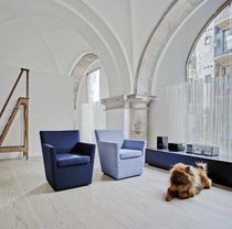 Sillón contemporáneo / de cuero / de tejido...
