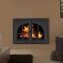 Chimenea de leña / tradicional / hogar cerrado...
