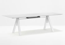 Mesa contemporánea / de material laminado...