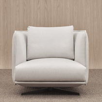 Sillón contemporáneo / de tejido / de madera...