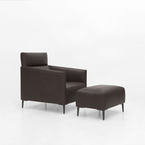 Sillón contemporáneo / de tejido / con reposapiés