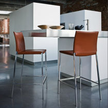 Silla de bar contemporánea / con reposapiés...
