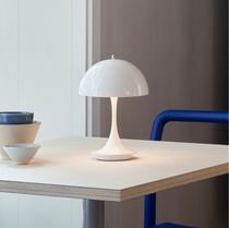 Lámpara de mesa / de acero / de aluminio...
