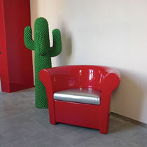 Sillón contemporáneo / de polietileno /...
