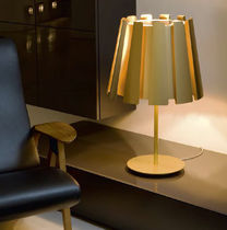 Lámpara de mesa / de aluminio / contemporánea...
