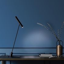 Lámpara de mesa / de metal / contemporánea...