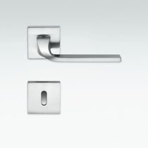 Tirador de puerta / de latón / contemporáneo