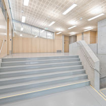 Revestimiento para peldaños - Todos los fabricantes de la arquitectura