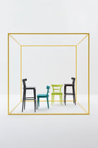 Silla de bar contemporánea / de madera lacada...