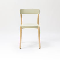 Silla contemporánea / tapizada / apilable...