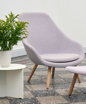 Sillón contemporáneo / de tejido / de madera...
