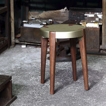 Taburete contemporáneo / de roble / de nogal...