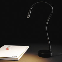 Lámpara de mesa / de latón / contemporánea...
