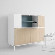 Aparador alto / contemporáneo / de madera...