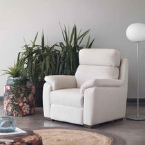 Sillón contemporáneo / de tejido / con reposapiés...